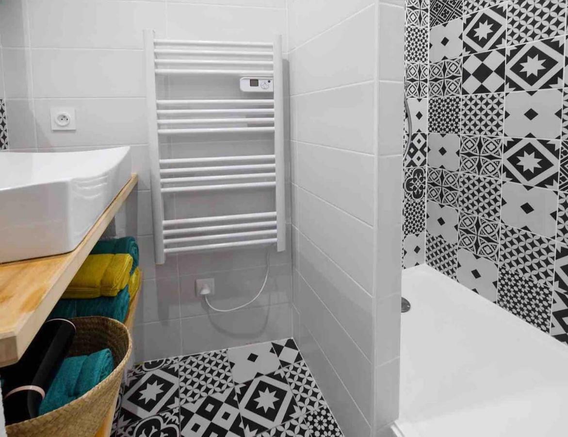 An Authentic Experience With Spa In The Center Πουατιέ Εξωτερικό φωτογραφία